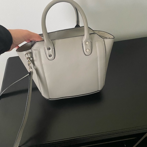 Women’s shoulder bag! - Picture 2 of 3